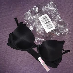 New Victoria's Secret Pink Tshirt Bra